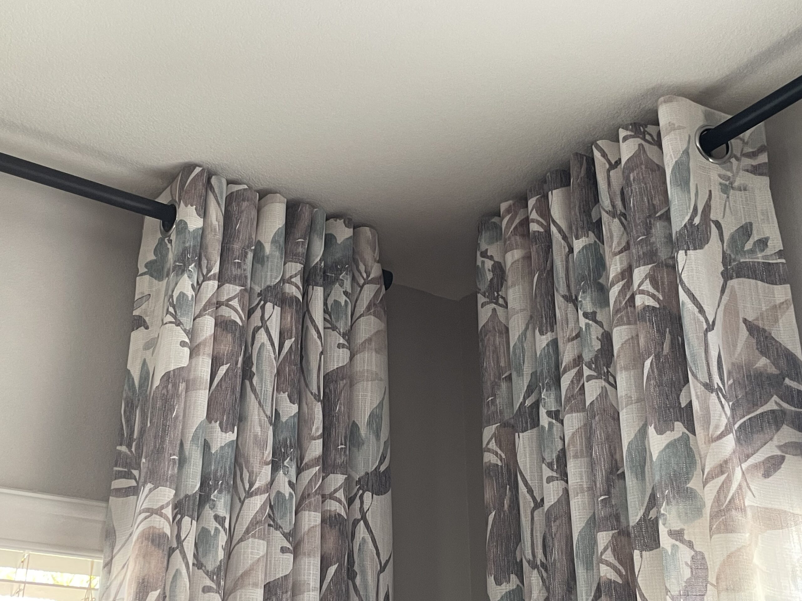 Adjustable Curtain Rod - Black - Fits 1" Rods | Willow Haven Co Adjustable Curtain Rod - Black - Fits 1" Rods - Image 3